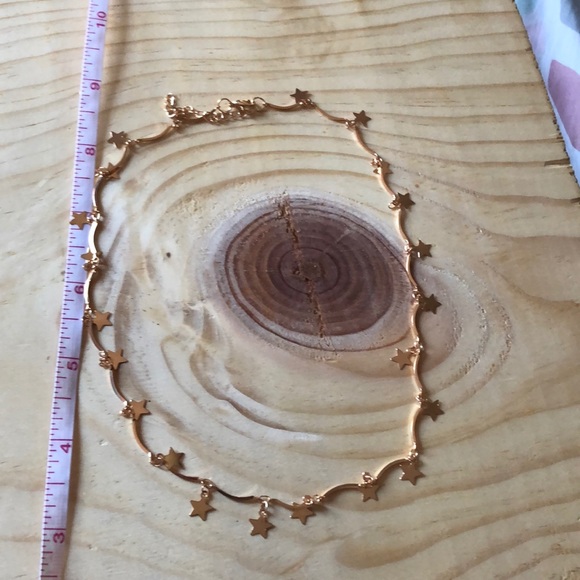 ‼️Free with Purchase‼️ NWT gold necklace - Picture 1 of 3